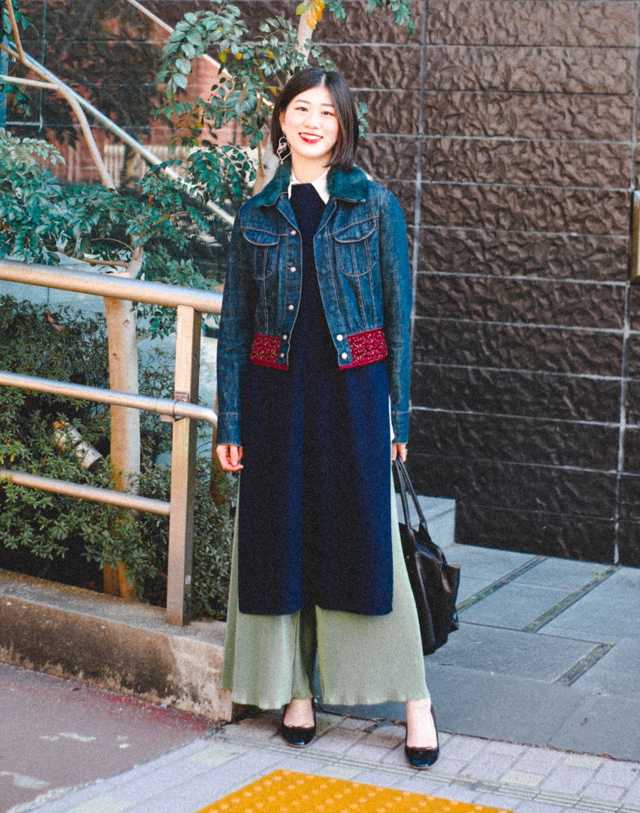 ワンピースとフレアパンツの重ね着は色の配色と丈感を大切に Tokyo ワールドスナップ Fudge Jp