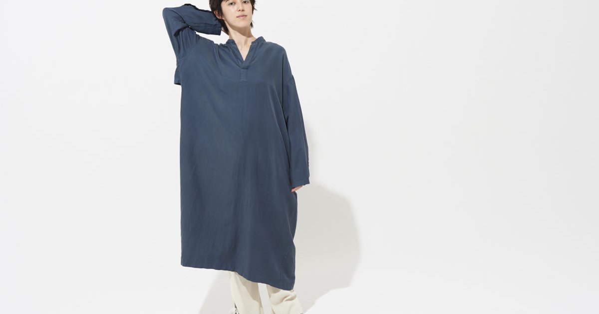 《unfil（アンフィル）》のブルーワンピースで、シルクコットンの心地よさに包まれて | 特集 | ファッション | FUDGE.jp