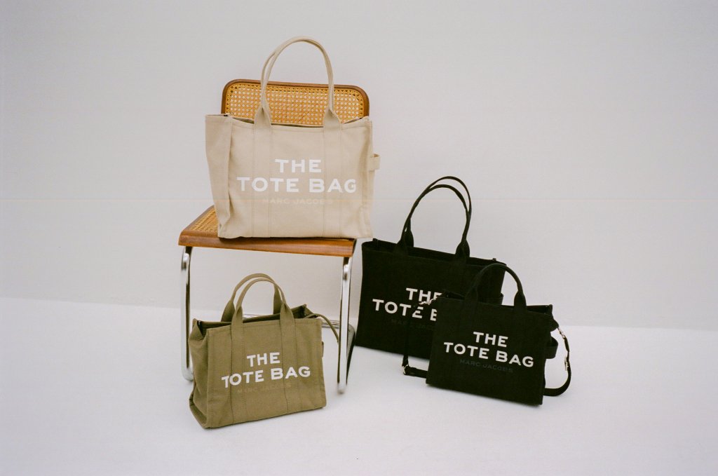 通勤通学バッグにもおすすめな《MARC JACOBS》の「THE TOTE BAG」、新色も登場！ | ファッションニュース | ファッション |  FUDGE.jp