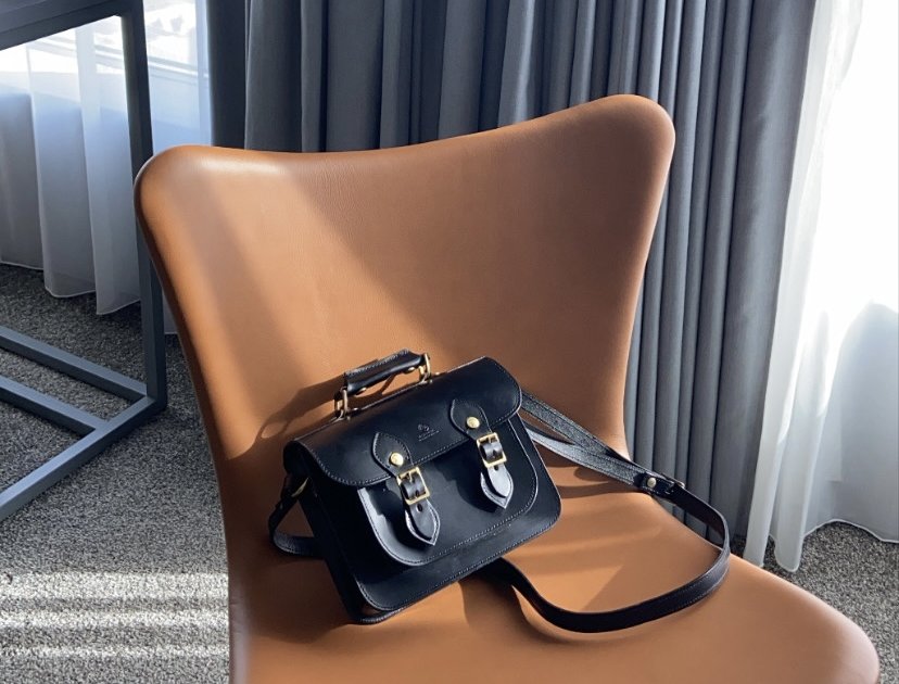 5ABADB73-E462-4B2A-9686-