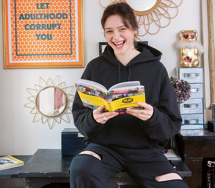 ちょっと覗き見！ パリジェンヌのお家。見せる収納、ワンルーム暮らし