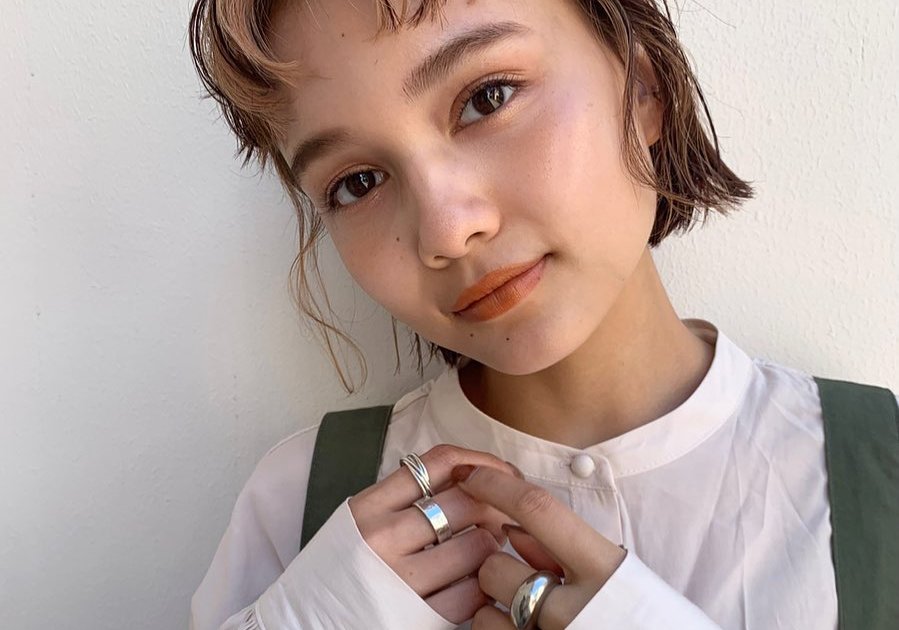 おしゃれ女子のインナーカラー組み合わせ24選 茶髪ベース 黒髪ベース ハイトーン個性派のおすすめ特集 特集 ビューティー ヘア Fudge Jp