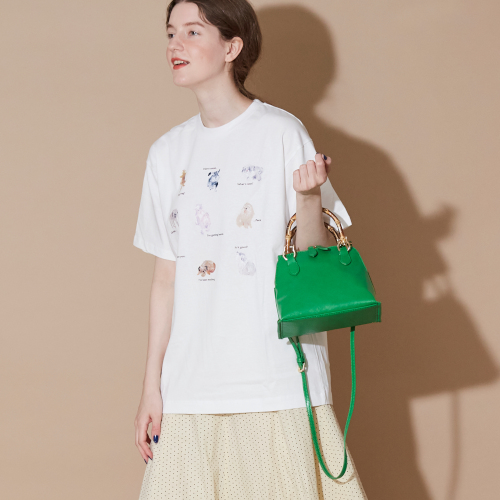 【23】緑ミニボストン×白イラストTシャツ×白ドットスカート