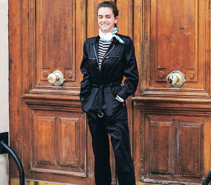 クールに、でもリラックスして着こなしたいジャンプスーツのコーデ