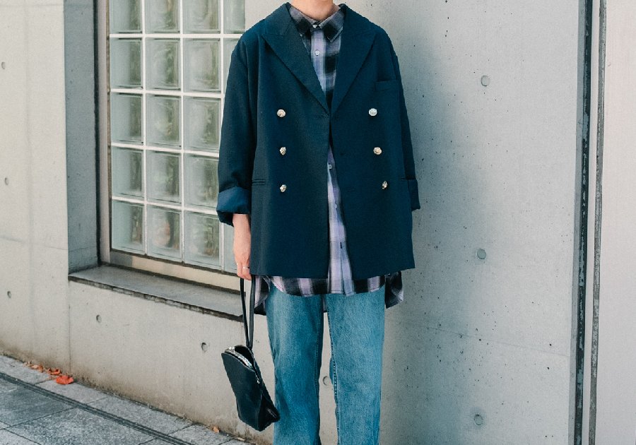 紺ブレ×チェックシャツのクラシカルコーデで秋を先取り！ | TOKYO ...