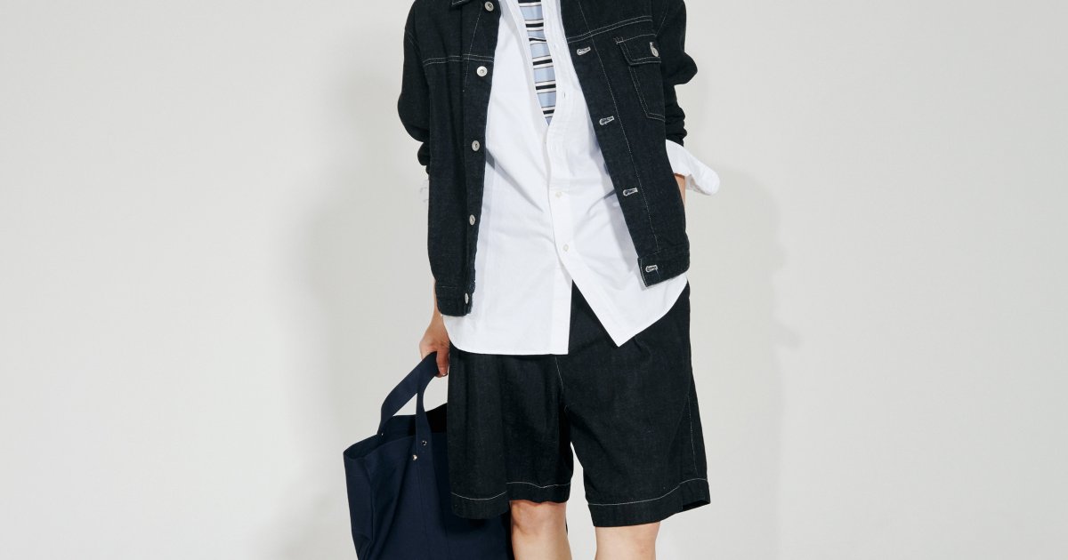 デニムセットアップ×白シャツでクリーンなカジュアルスタイルが完成