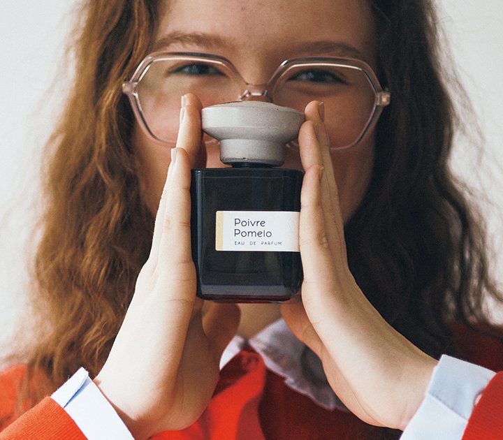 香理 香りつづくトップ 抗菌plus ShinyRose 本体 850g: サンドラッグ｜JAL