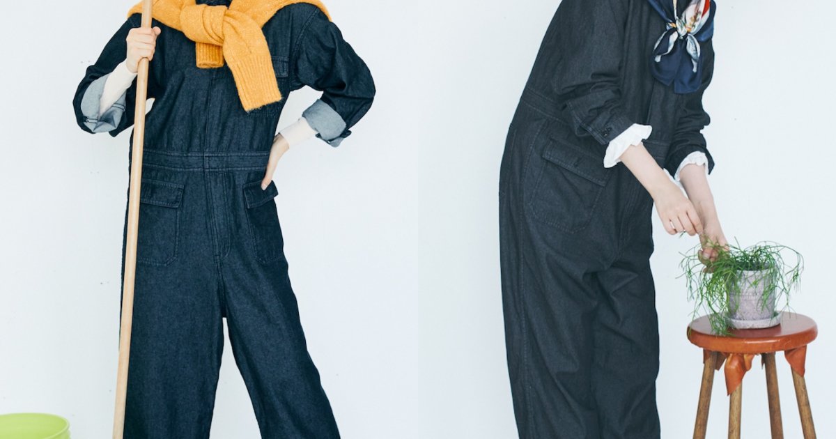 この秋着回したいのは“デニムのジャンプスーツ”。巻きものでアクセント