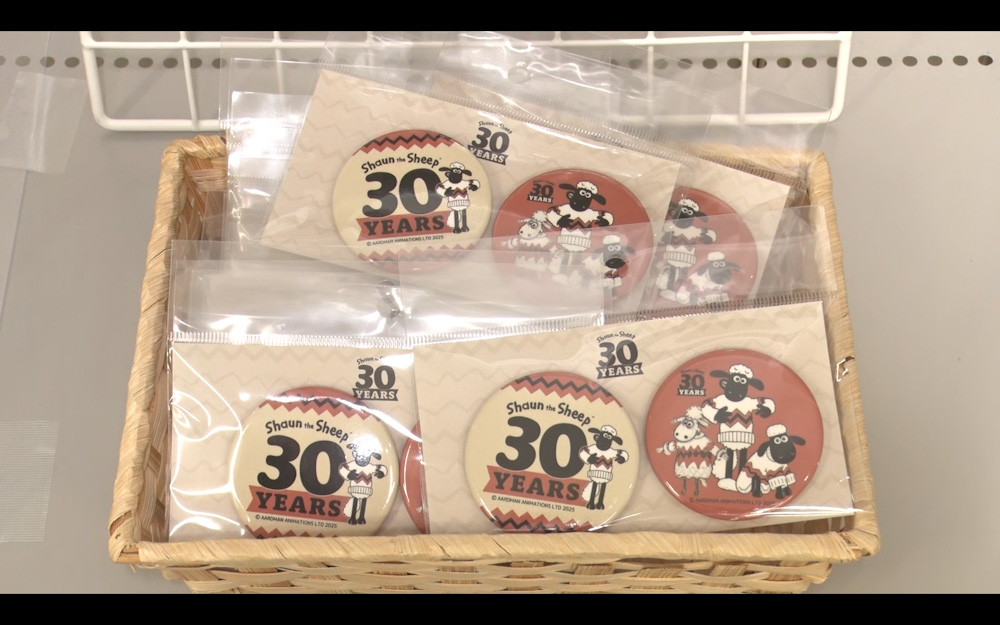 会場限定のオリジナル・グッズも販売