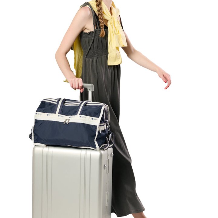 夏旅はバッグにもこだわって、全身オシャレに決めちゃおう【本日のFUDGE GIRL-8月25日】