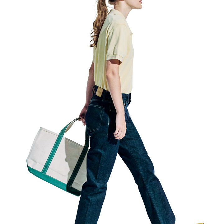 シンプルな定番コーデは姿勢良く決めるとおしゃれがアップ【本日のFUDGE GIRL-10月4日】