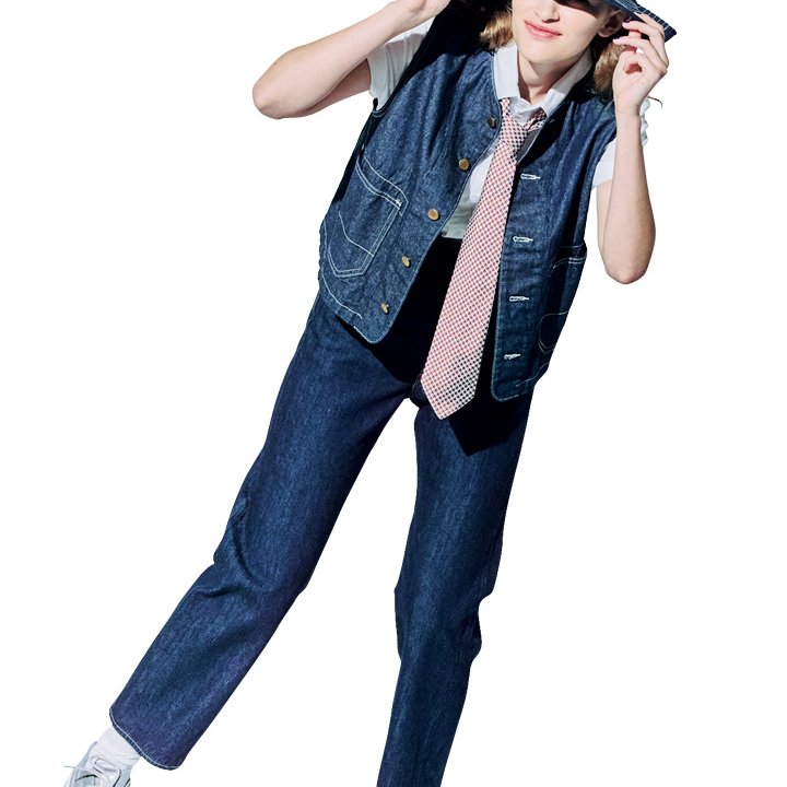 どのデニムデザインがいい?シルエットで印象が大きく変わるデニムコーデ4選