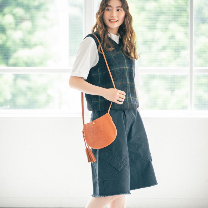 白Tシャツを秋ムードに！長年愛用の《ラルフ ローレン》のチェックのベストを重ねて【FUDGE FRIEND おしゃれさんの毎日コーディネート vol.597｜RAN】