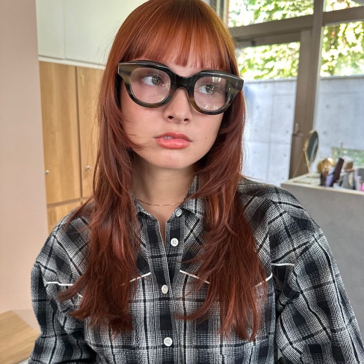 【2025】美容師がおすすめするヘアスプレー8選！髪質や仕上がり別にプロが解説