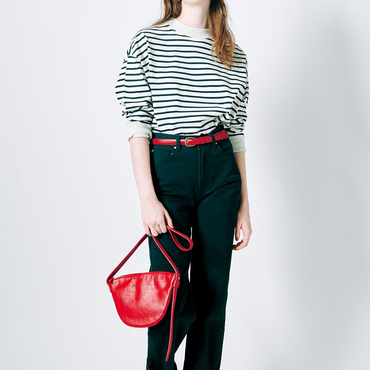 休日用のお出かけバッグを新調するなら小さめが一択!おすすめコーデ4選