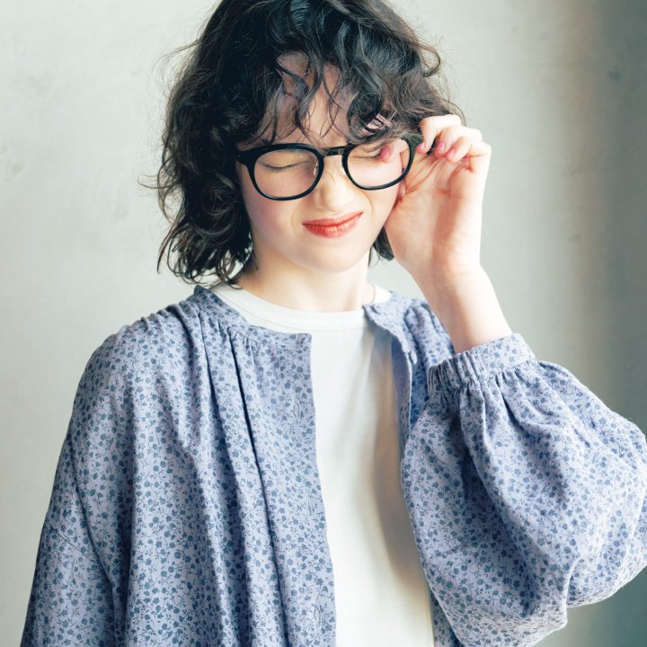 《コホロ》×《サマンサモスモス》のコラボしたメガネがあれば、秋のおしゃれがもっと素敵に!