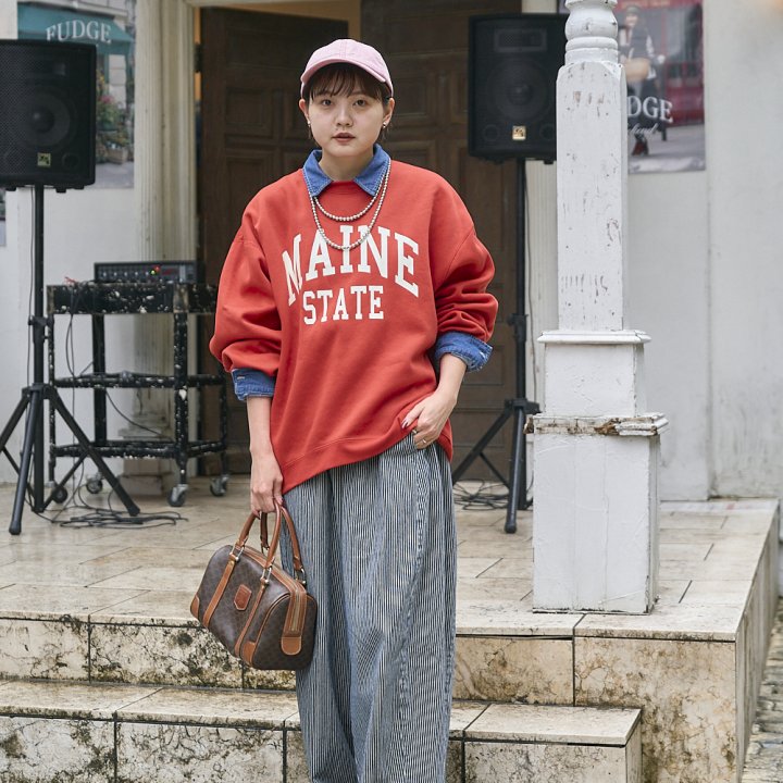 トレンドの赤をどう仕上げる?フリルやパールのアイテム使いで私らしいコーディネートに!【ファッジウィークエンド ファッションスナップ】