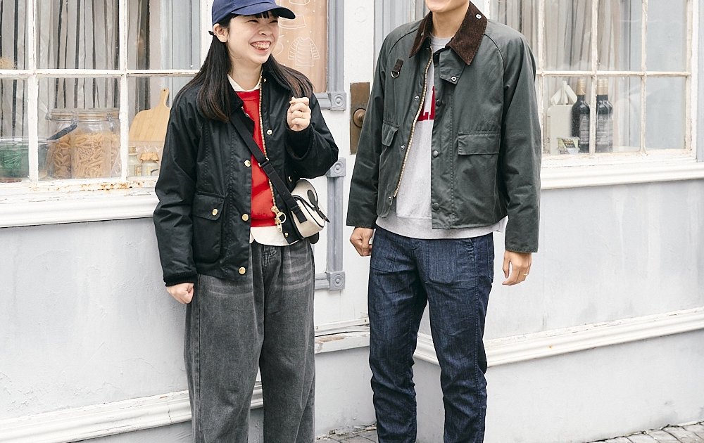 Barbour（バブアー）》のアウターや紺ブレでリンク！おそろいの