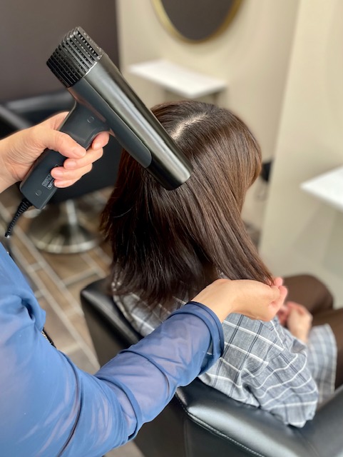 「ザ・ヘアケア リファイニンググロウ」ダメージヘアをホームケアで解決