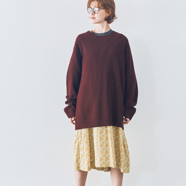 絶妙な色合いで、今大人気！バーガンディアイテムのおしゃれな秋コーデ6選