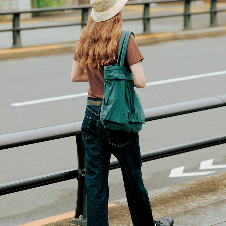 デニムコーデは、色選びにこだわるだけで即垢抜ける【本日のFUDGE GIRL-10月15日】