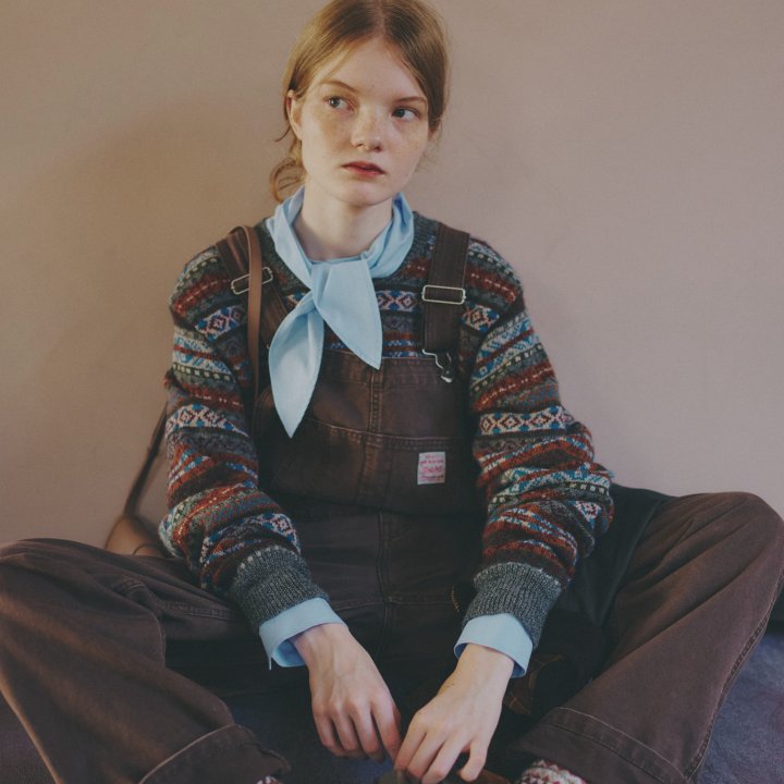 秋から欲しい!職人によって手作業で編まれた、上質なフェアアイルニット【FUDGE dig.|スマートに着れる、フェアアイルニットを探して- 04】