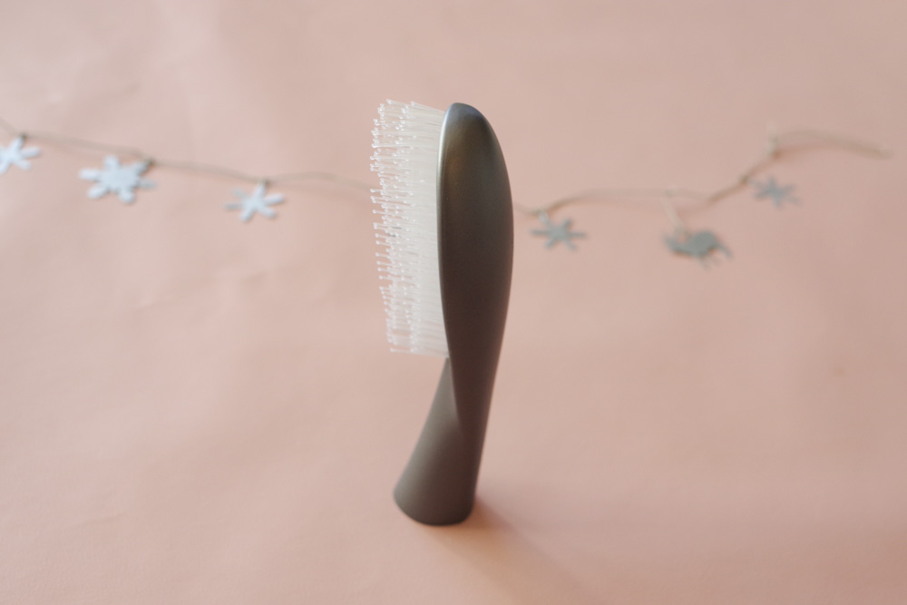 バスタイムのヘアケアを強化したいなら！新作「スムースシャインマルチケアブラシ」