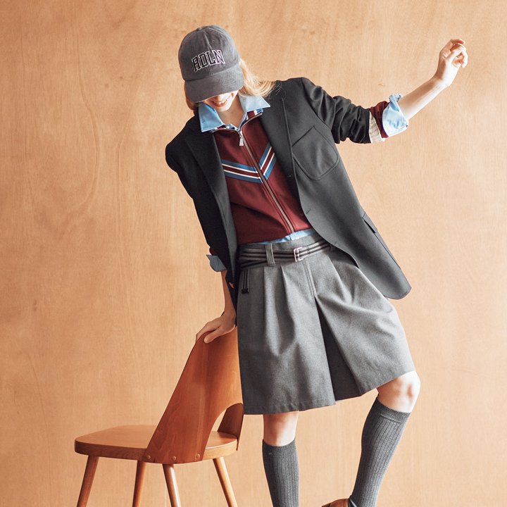 この冬一番かわいいのはトラックジャケット×テーラードジャケットのコーデ。おすすめ6選