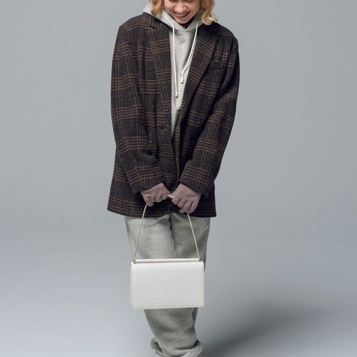 スウェットのセットアップもジャケットを羽織ればきちんとコーデに【本日のFUDGE GIRL-12月19日】