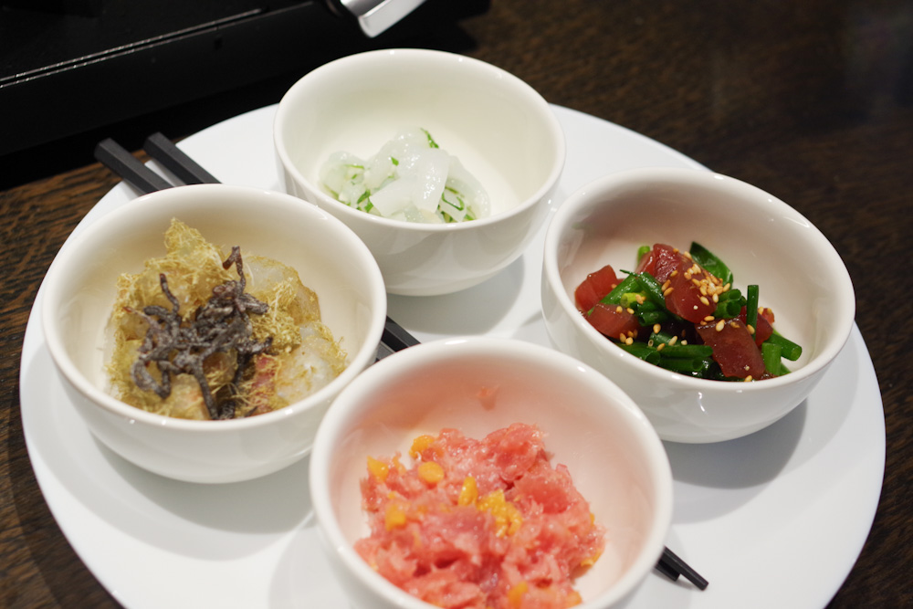 今回は、イカ×大葉、白身魚ととろろ昆布で和えた昆布締め、アヒポキ(まぐろの醤油・みりん漬け)、とろタクです。えごまやすだちと一緒に食べるのもおすすめ。