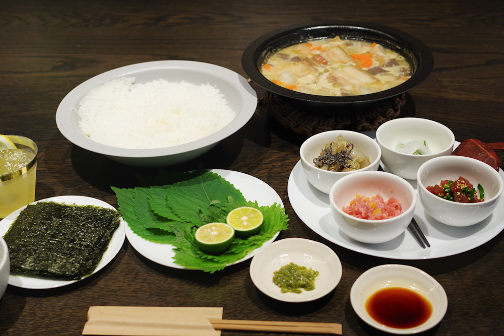 飾らなくてみんなが楽しめるおうちごはんを