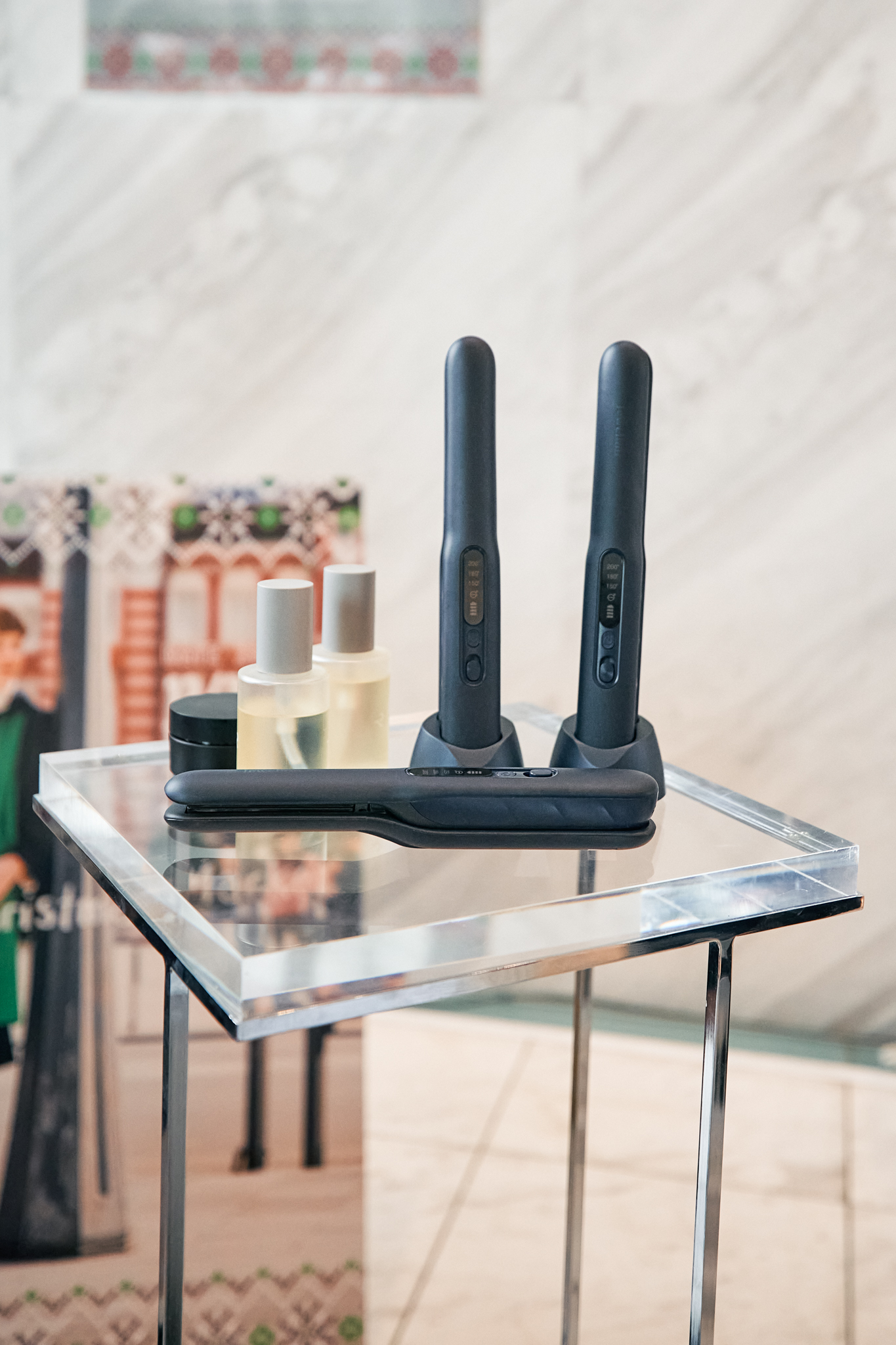 旅行先でも大活躍！コードレスでコンパクトなヘアアイロン《Jewelion（ジュエリオン）》