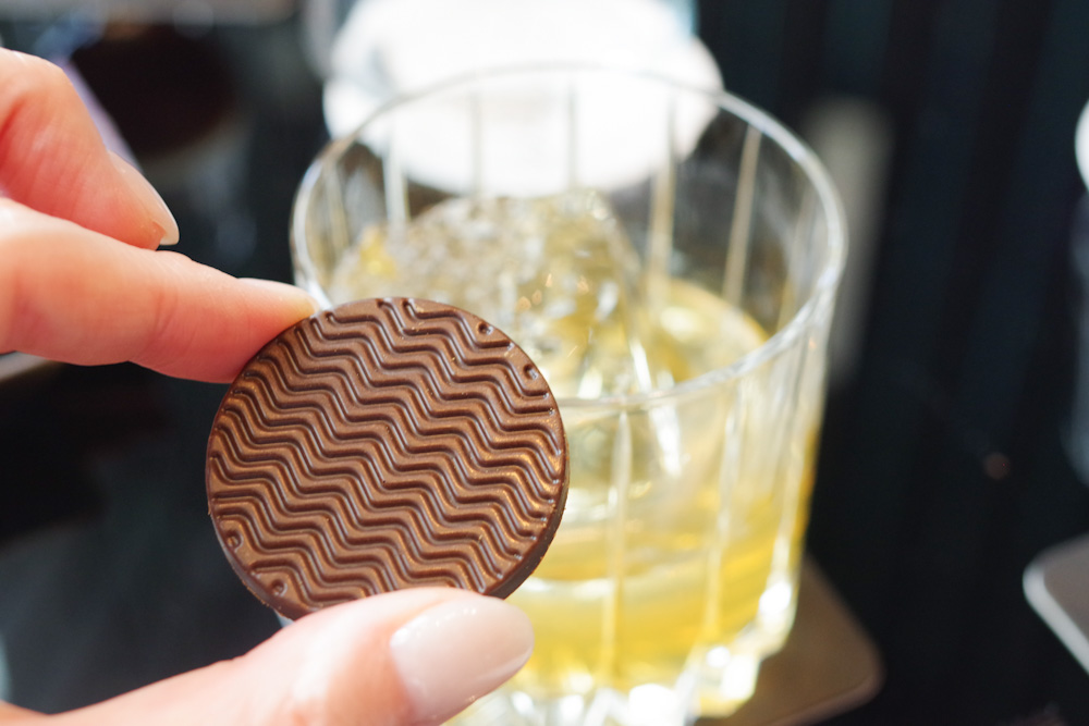 コーヒーとカクテルのプロが共演し「余韻に浸る」バレンタインメニューに