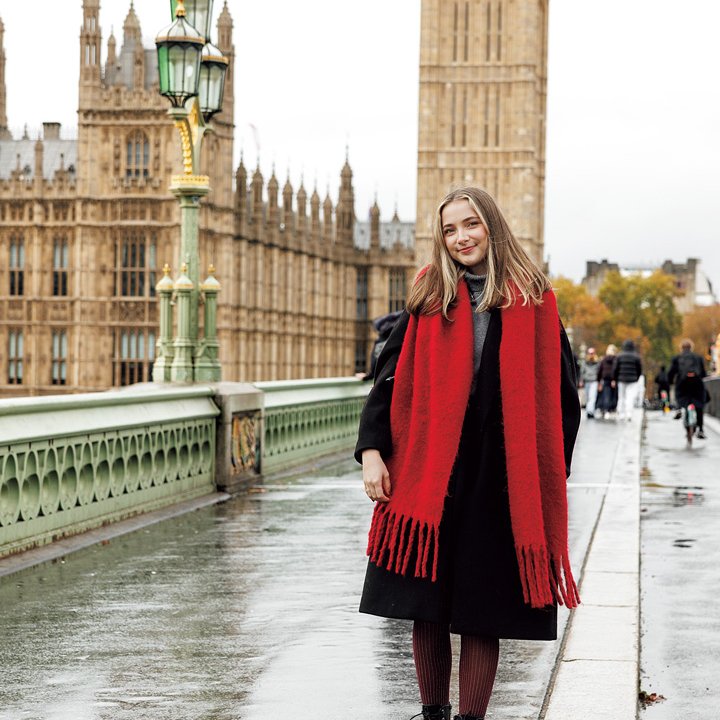 街中どこを見ても誰を見てもオシャレ!ロンドンの「赤」の上手な取り入れ方