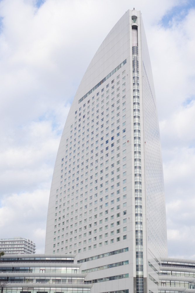 朝活１：心地よい海風を感じながら海辺の公園を朝散歩