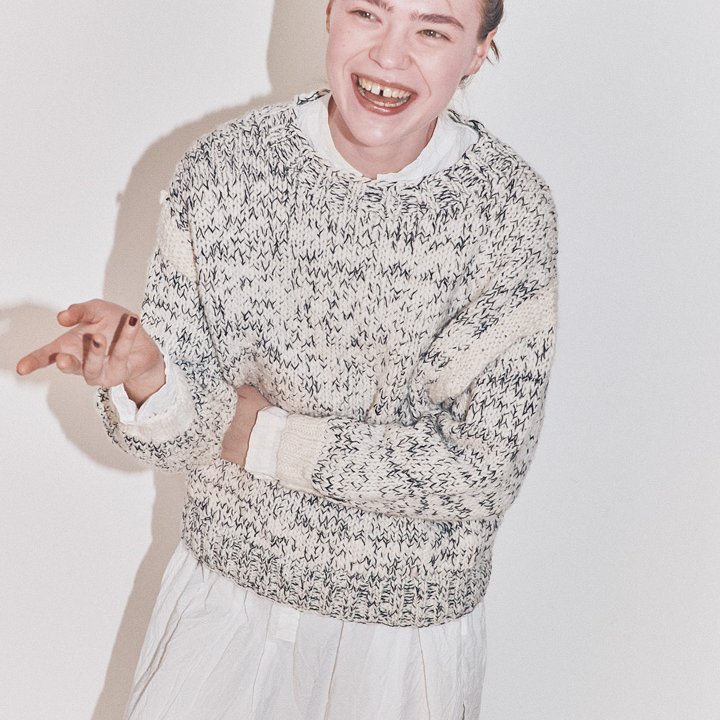 ざっくりとした編み目が唯一無二！長く楽しめるニット4選