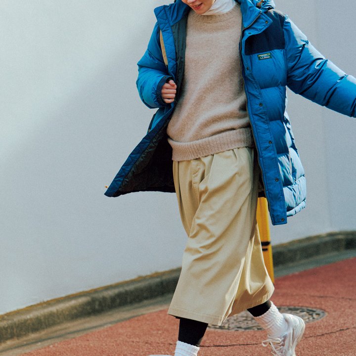 コーデがグンとアップデートする！ベーシックカラー＋プレイフルカラーのコーデ3選