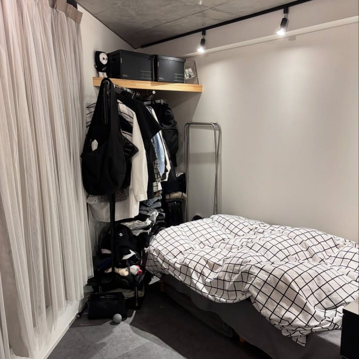 素材と色で住みこなす。6畳、一人暮らしのワンルームインテリア 【私らしく暮らす。賃貸インテリア】