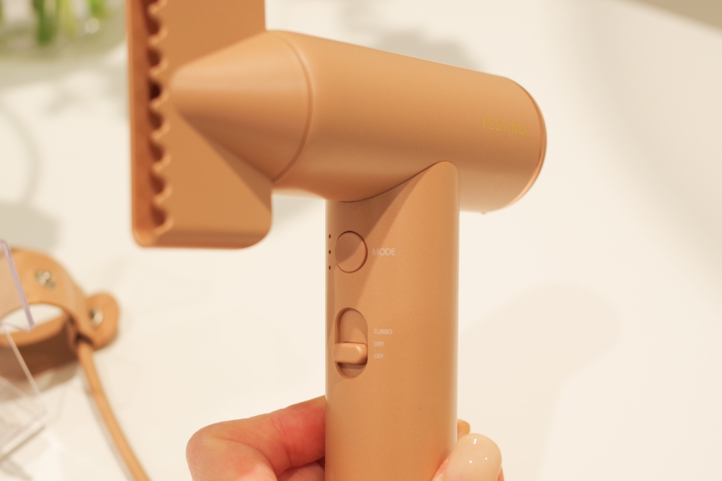 高機能ドライヤーで最軽量クラスでもスペックが充実！こだわりのポイント