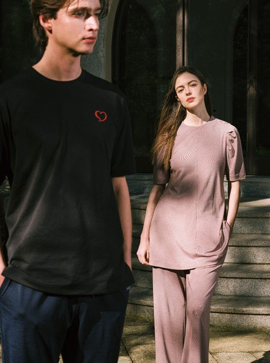 【ReFa VITALWEAR（リファ バイタルウェア）新作】独自開発繊維VITALTECH®に椿オイルを含浸。着るだけで整う「バイタルウェア」2026SSをチェック！