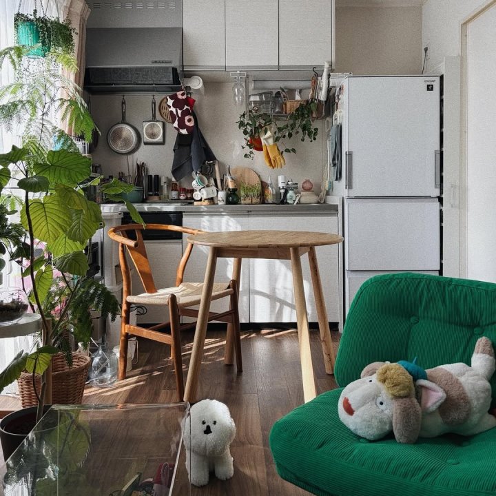 「好き」を詰め込んだリラックス空間をつくる。一人暮らしの1LDKインテリア 【私らしく暮らす。賃貸インテリア】