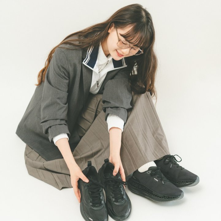 春の着こなしを引き締める、「オールブラック」シューズ／おしゃれランニングシューズ配色別まとめ【FUDGE dig.｜ランニングシューズ配色別図鑑】