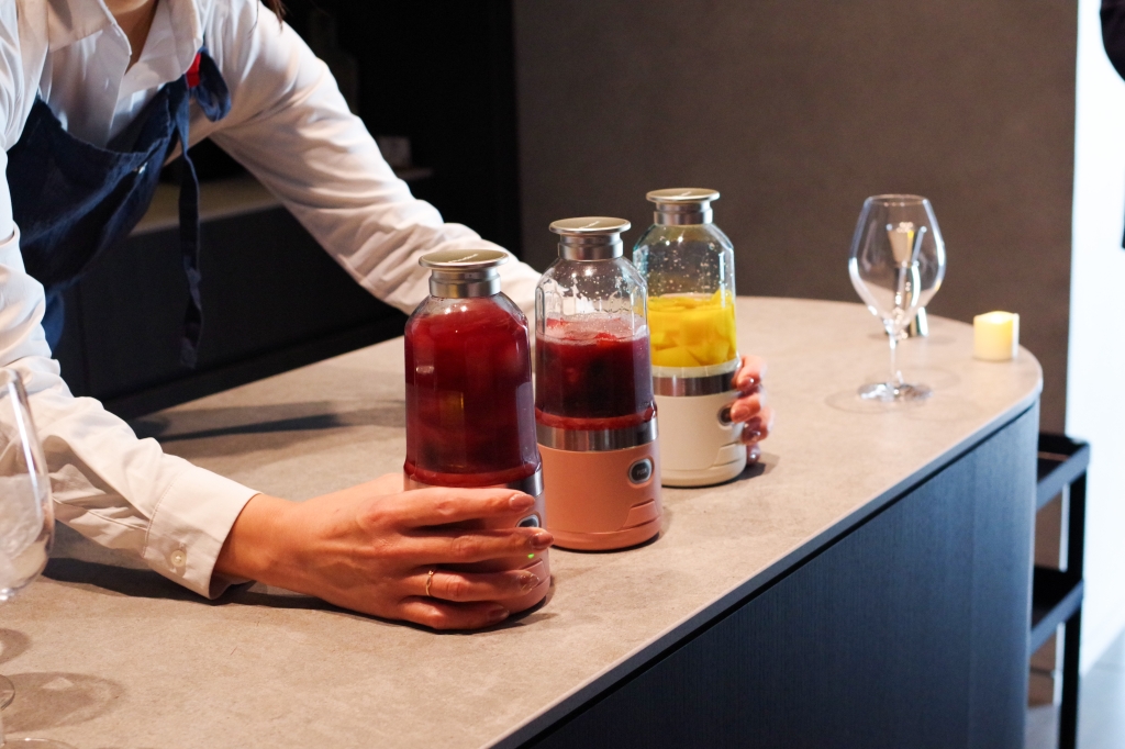  夜のご自愛タイムは漬け込み入らずのカクテルで乾杯