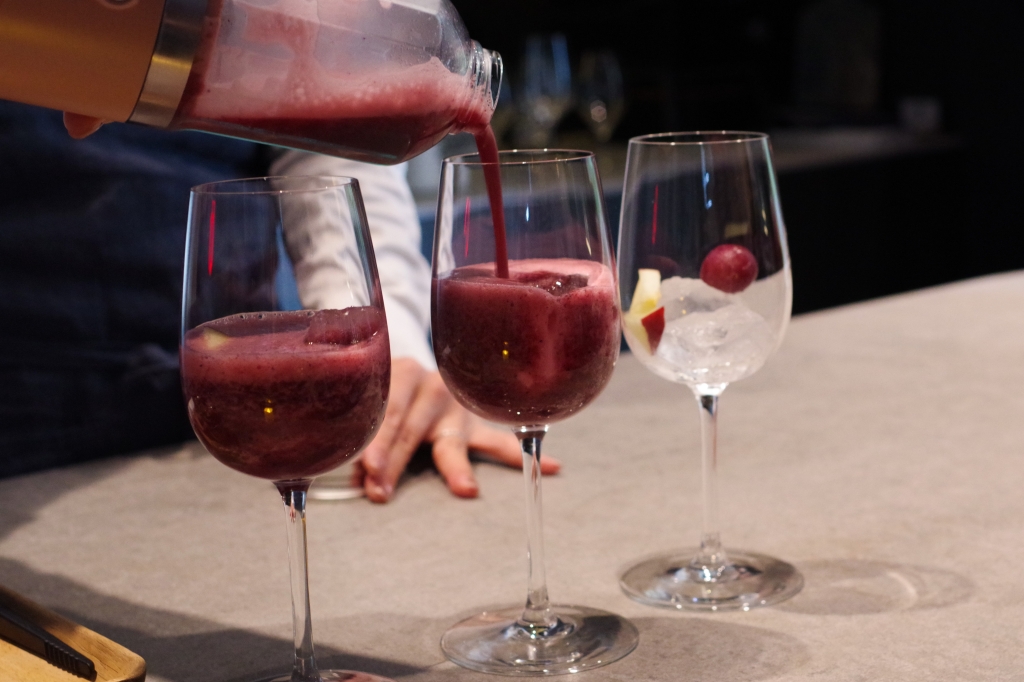  夜のご自愛タイムは漬け込み入らずのカクテルで乾杯