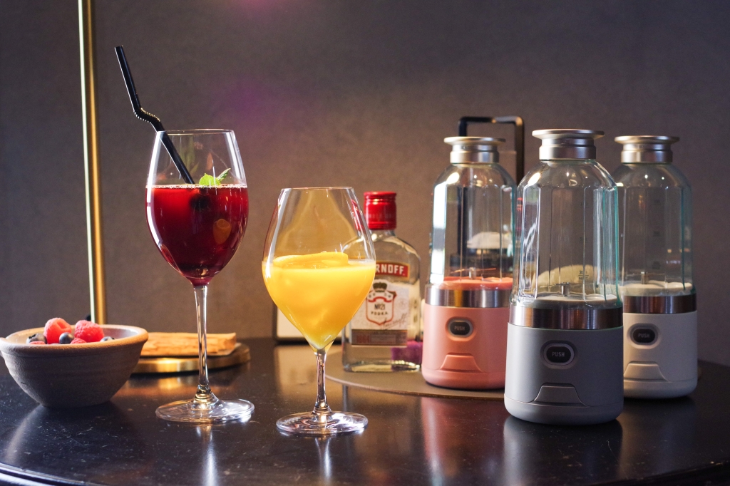  夜のご自愛タイムは漬け込み入らずのカクテルで乾杯