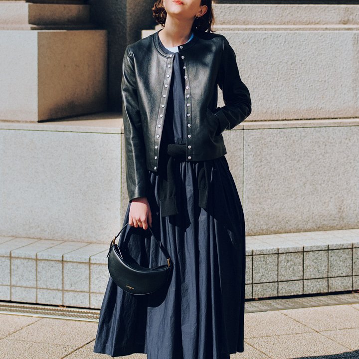 ベーシックなコーデには派手色スニーカーが大正解！【本日のFUDGE GIRL-4月29日】